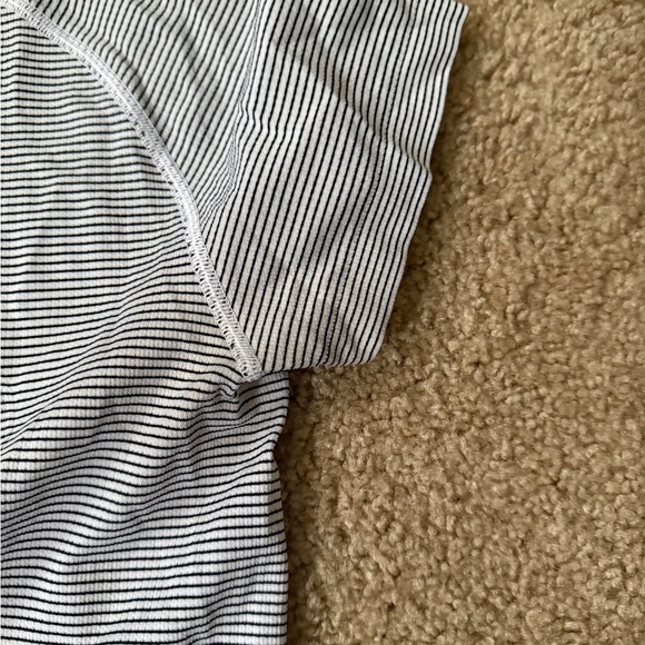 Lululemon Swiftly Tee - Picture 3 of 9